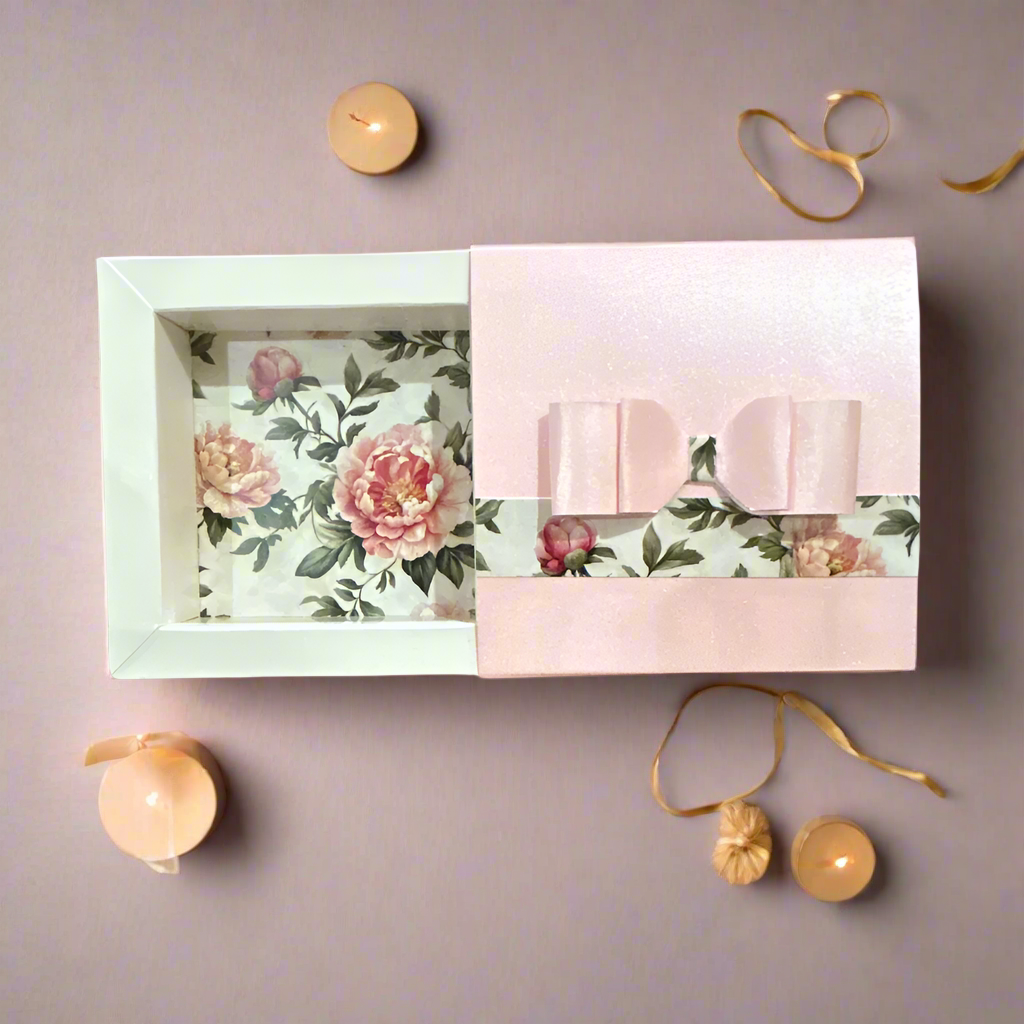 Tres Beau Floral Light Pink Box