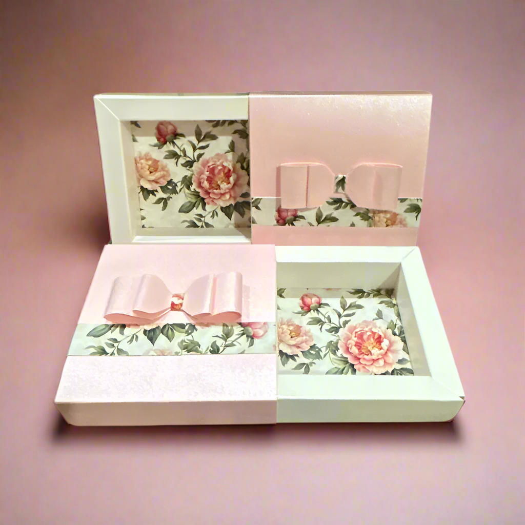Tres Beau Floral Light Pink Box