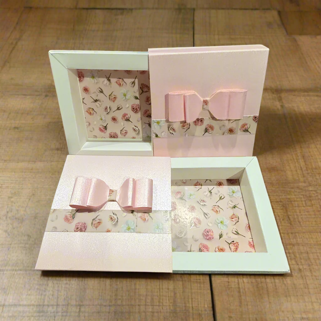 Tres Beau Light Pink Box with Roses